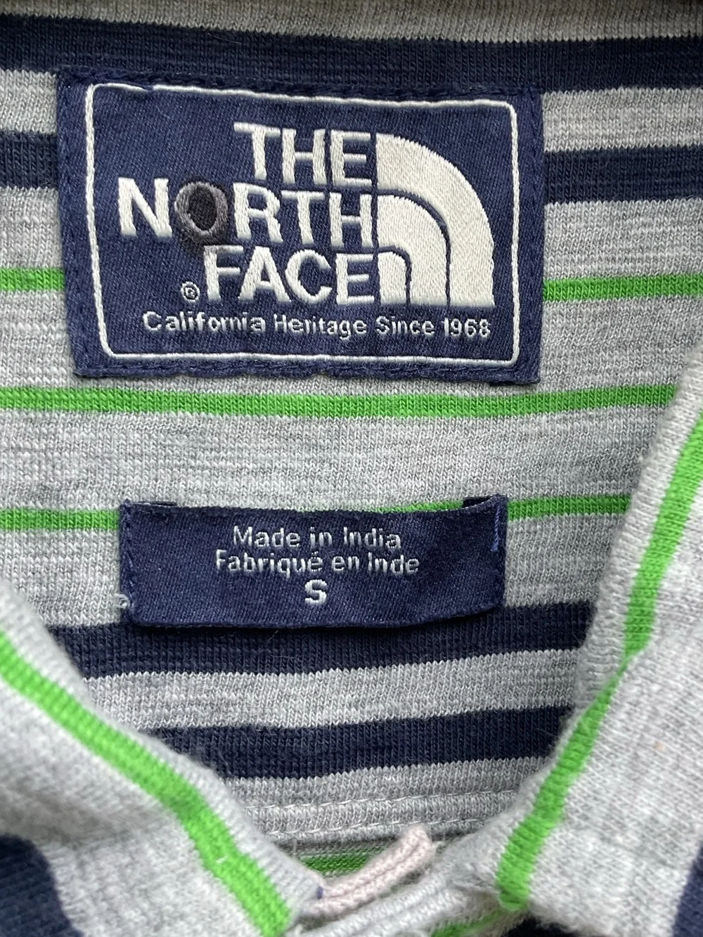 The North Face Men’s Striped Polo Shirt in Light Gray and Green. Size small 2014